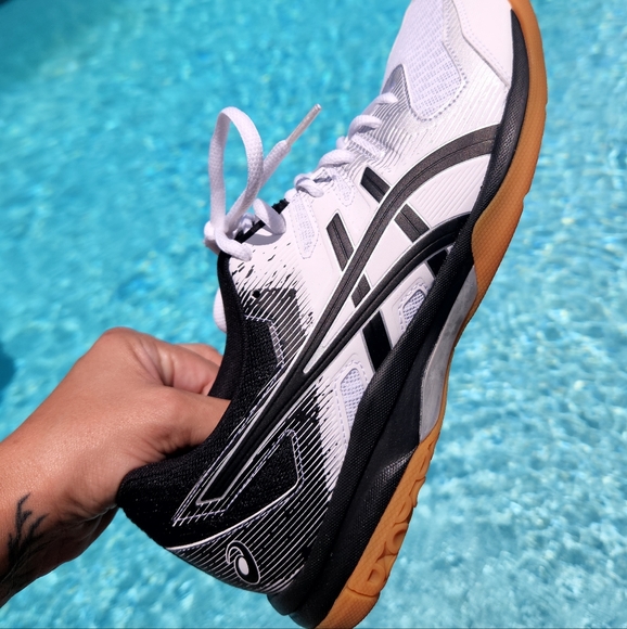 Like new GEL-ROCKET 9 indoor court shoe Volleyball sz 11.5 blk/wht - Picture 4 of 17